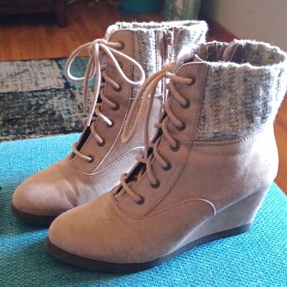 Dress Boots - Picture 1 of 6